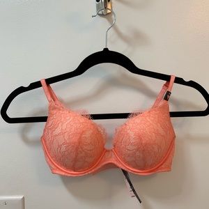 NWT Victoria’s Secret Push Up Bra